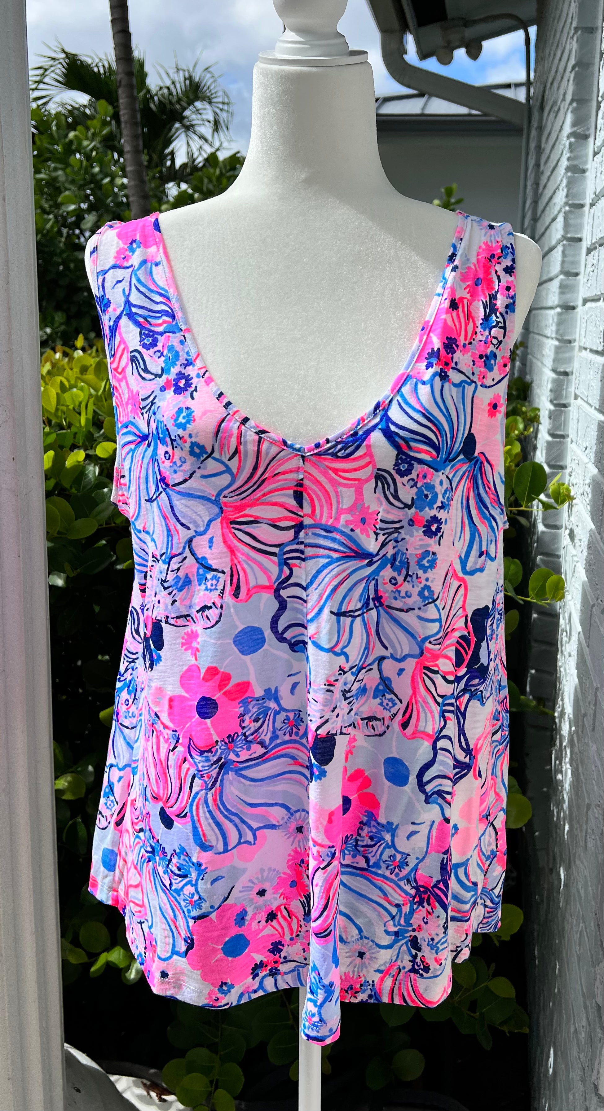 Lilly Pulitzer Size XL 100% Cotton Tank Top