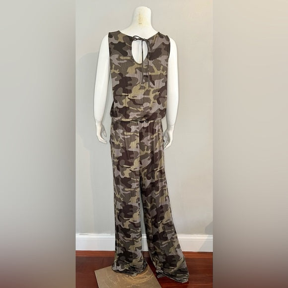 NWOT ZENANA Camo Wide Leg jumpsuit Size Large