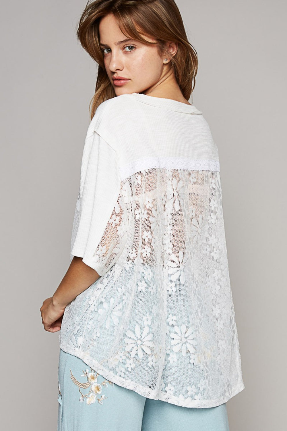 Round Neck Short Sleeve Lace Top