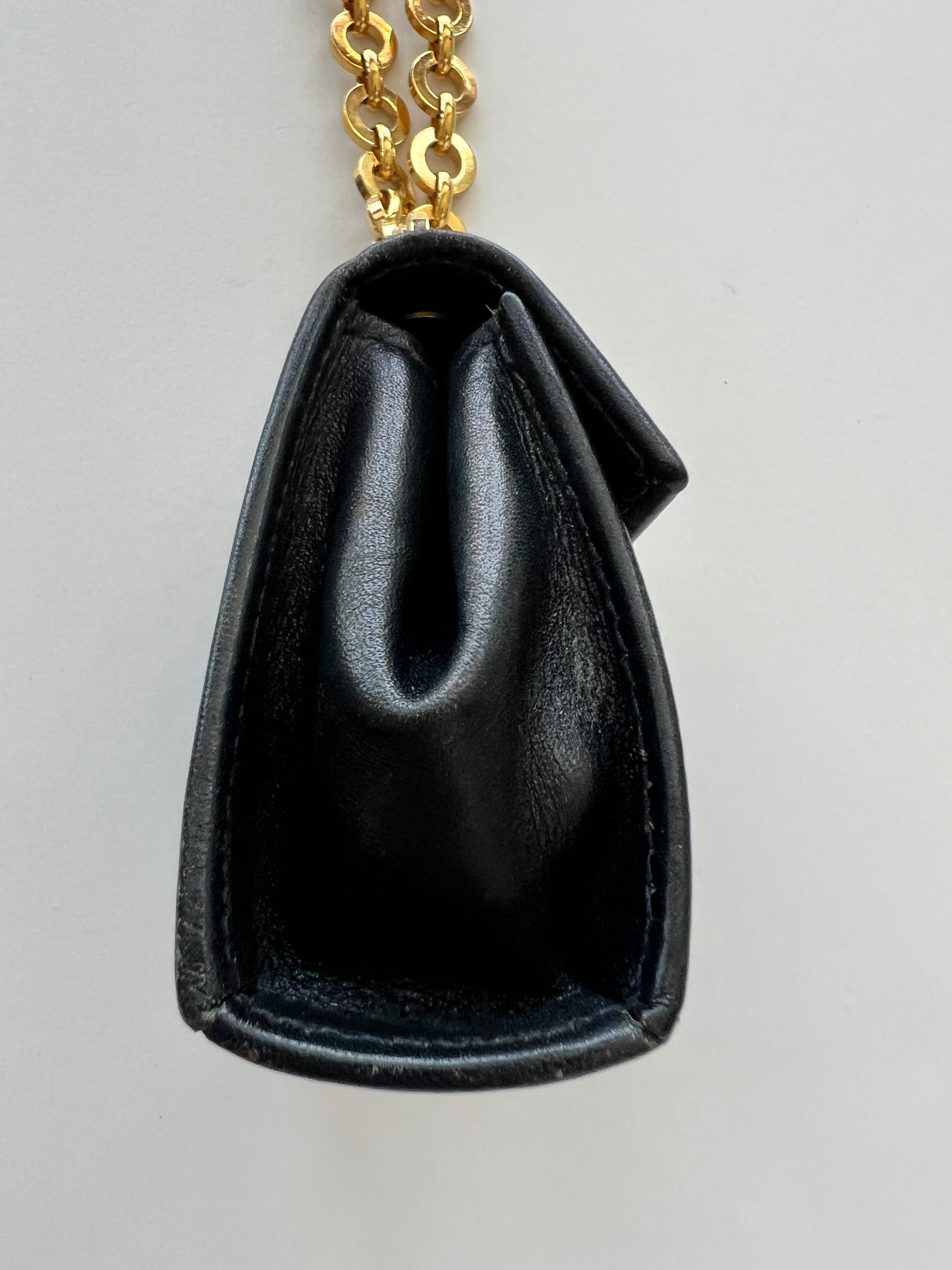 PREOWNED * Ferragamo Black Leather Gancini Mini Shoulder/Belt Bag